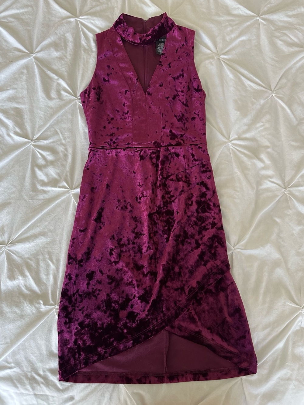 B. Darkin NWT Velvet Mock-Neck Sleeveless Dress in Deep Purple